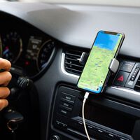 Después de años usando Google Maps, he dado el salto a Apple Maps en el coche y es lo mejor que he hecho en mucho tiempo