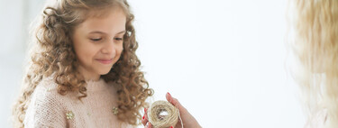 Nueve consejos para cuidar el pelo rizado de los niños