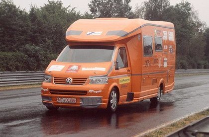 La caravana que recorre Nürburgring en 11 minutos