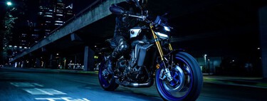 La Yamaha MT-09 SP es una de las naked más diabólicas: 119 CV, equipamiento pata negra y rediseño más deportivo