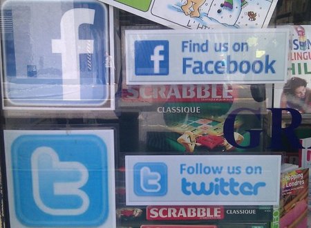 Decorar tu empresa con los mensajes recibidos de tus clientes en las redes sociales