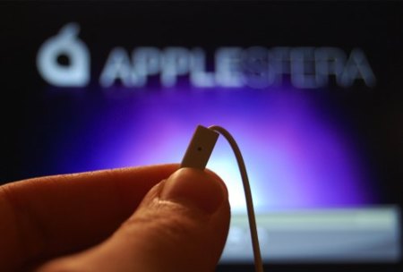 Usa los auriculares del iPhone para controlar algunas aplicaciones en los nuevos MacBook´s unibody