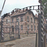 Una profesora lucha contra el racismo en clase con viajes a Auschwitz 