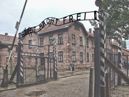 Una profesora lucha contra el racismo en clase con viajes a Auschwitz 