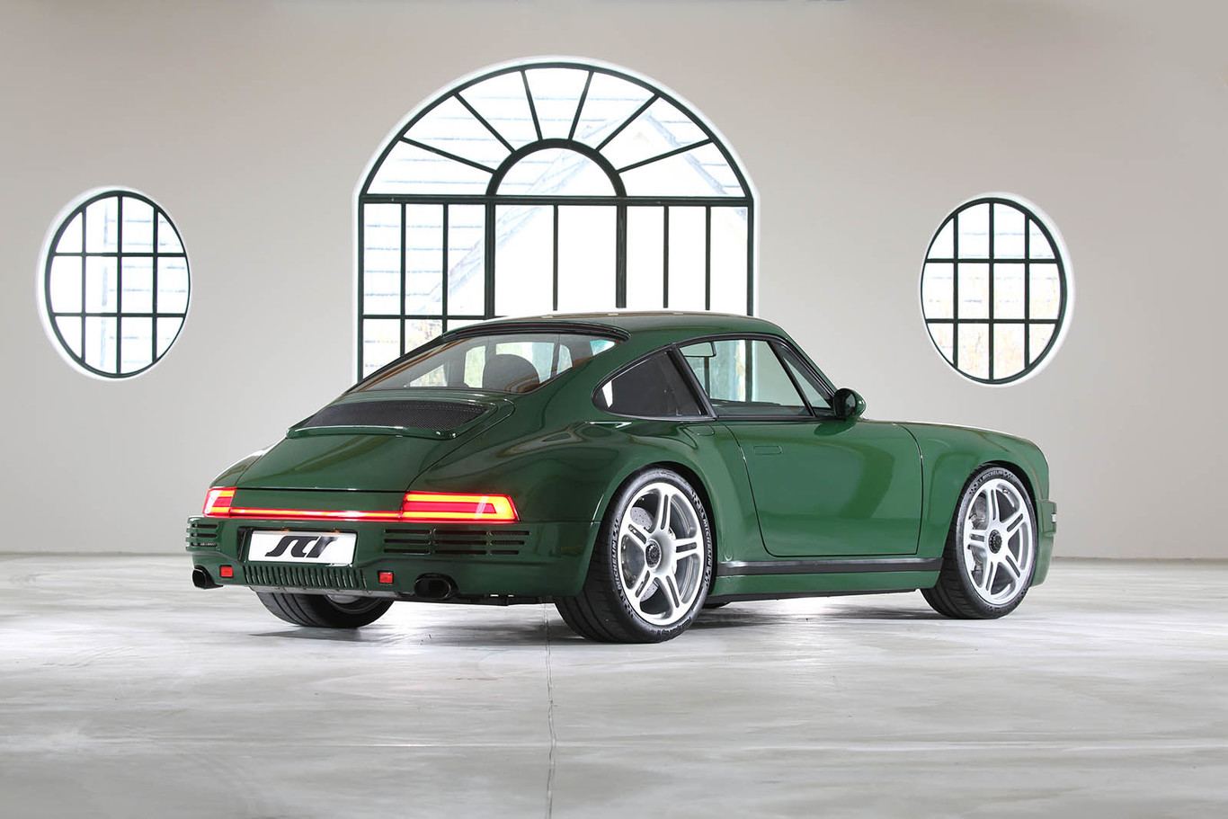 Ruf SCR: 1.200 kg para 510 CV de pureza mecánica con aires de Porsche 911