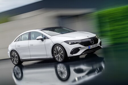 Mercedes Benz Eqe 2022 040