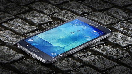 Los Samsung Galaxy S5 Neo empiezan a actualizar a Android 7.0 Nougat