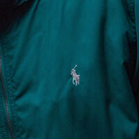 Las rebajas sorprenden con esta chaqueta Polo Ralph Lauren al 70% d descuento que hace elegante cualquier look     