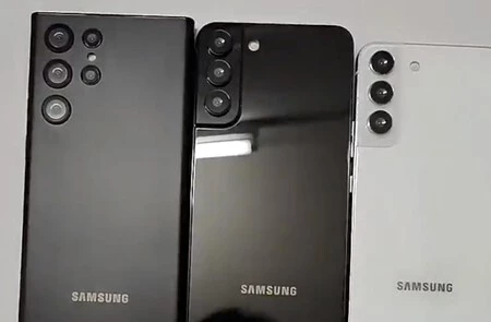 3つのSamsung Galaxy S22。 OnLeaks からの画像
