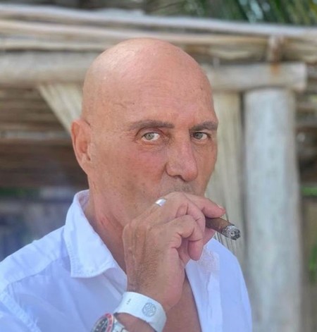 La metamorfosis caribeña de Kiko Matamoros: adiós arrugas, adiós músculos y ¡purazo para celebrarlo!