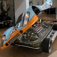 Da igual si no te gusta el Scalextric, vas a querer tener este Porsche 917 en el salón porque es alucinante 