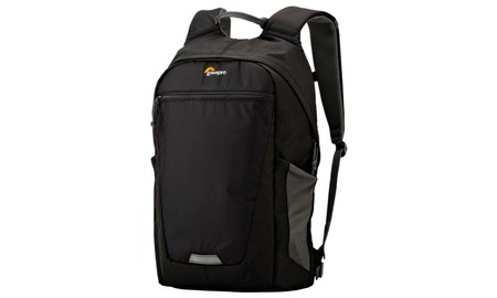 Con la Lowepro Photo Hatchback BP 250 AW II llevarás cómodamente tu equipo fotográfico por sólo 69,88 euros en Mediamarkt