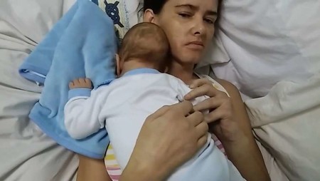 Despierta del coma y descubre que su bebé tiene ya tres meses