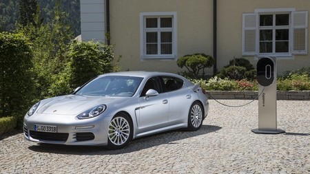 Porsche Pajun eléctrico, o cómo Porsche piensa hacer frente a Tesla