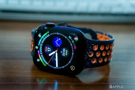 Apple Watch Series 9 レビュー中