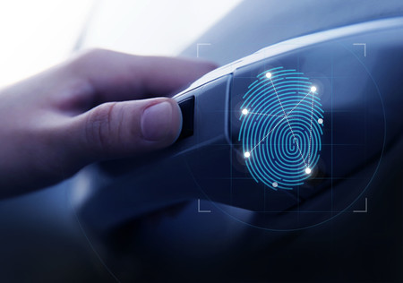 El Hyundai Santa Fe 2019 estrenará un sistema de acceso y arranque mediante lector de huella dactilar