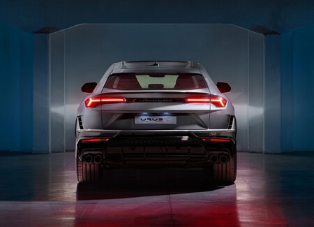 Lamborghini Urus S 2023 1600 09