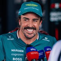Fernando Alonso ha pasado de tener el peor coche de la F1 a rondar el podio en una semana. El problema es que nadie sabe por qué
