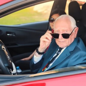 Tiene 101 años, es youtuber y nutricionista: "De los 40 a los 70 es cuando más necesitas el ejercicio físico"