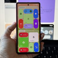 Si Nova Launcher tuviera un hijo, sería este. Lo acabo de instalar en mi móvil y me ha sorprendido por su flexibilidad