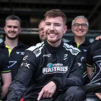 CUPRA invitó al youtuber más famoso del mundo a pilotar uno de sus F1 eléctricos. Se estrelló en la segunda vuelta 