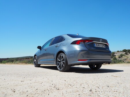 Toyota Corolla Sedan Zaga