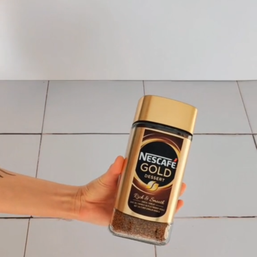 Con un bote de Nescafé reutilizado y cuerda de algodón podrás hacer estos organizadores de alimentos para la despensa 