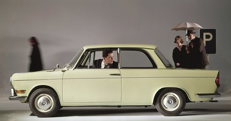 Bmw 700 Historia 3