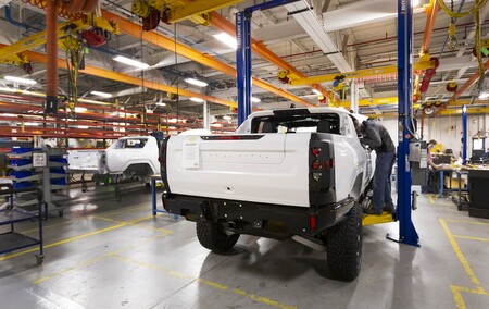 GMC Hummer EV comienza sus pruebas en la temporada más fría del año 7 Gmc Hummer Ev Pruevas Invierno 1