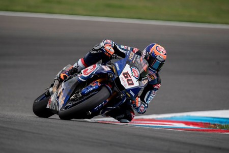 Michael Van Der Mark Valentino Rossi Motogp 2017 1
