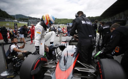 Fernando Alonso cambiará motor en Silverstone... pero por uno usado