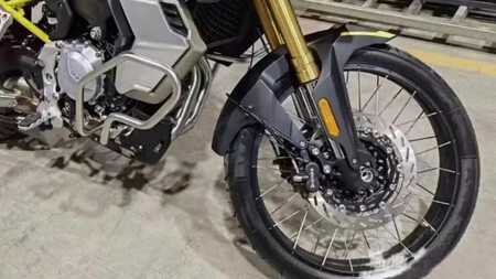 Voge 900ds Fotos Espia 003