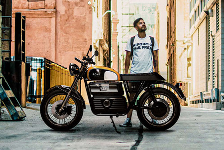 RGNT NO.1: una moto eléctrica que se puede llevar sin carnet y tiene 150 km de autonomía, por 10.500 euros