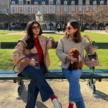 Cinco parkas cortas de Stradivarius y Sfera que triunfan entre las mujeres clásicas que mejor visten en primavera 2026 