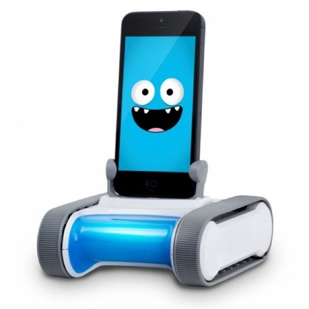 El robot Romo enseña a los niños a comprender y utilizar la tecnología jugando