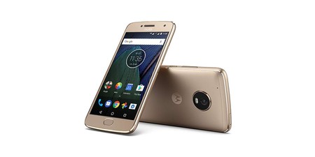 Hoy en Amazon, el Moto G5 Plus, en color dorado, sólo cuesta 129 euros