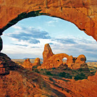 Caprichos de la naturaleza: los puentes y arcos de piedra más sorprendentes del mundo