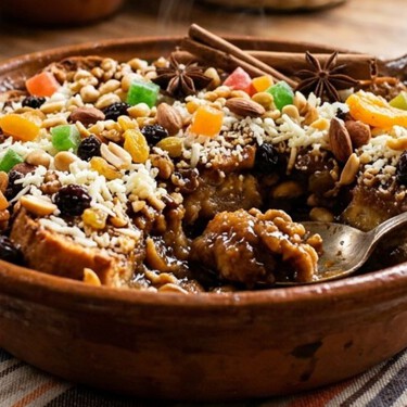 Cómo hacer una capirotada tradicional con piloncillo con la receta y consejos de Yuri de Gortari para Semana Santa