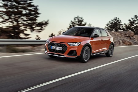 Este es el Audi A1 citycarver: 40 mm más de altura para un crossover que no llega a ser un Audi Q1