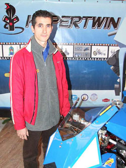 hyper_twin_01_03.jpg
