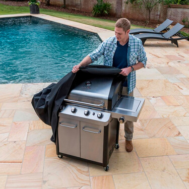 Baja de precio en Lidl y se está agotando: la funda para barbacoas grandes que las protege tanto del sol, como del viento y lluvia