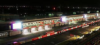 Singapur apunta a la primera carrera nocturna