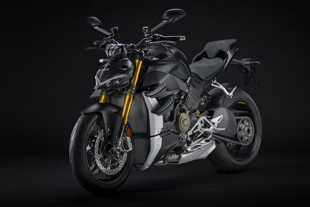 Ducati Streetfighter V4 2021: la sublime naked evoluciona a Euro5, mantiene los 208 CV y se viste de negro