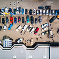 ¿Cuál es la mejor manera de aparcar un coche? La ciencia responde