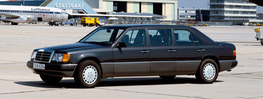 En los 80 nadie quería un SUV, así que Mercedes se tiró a la piscina con un loquísimo Clase E de ocho plazas y seis puertas