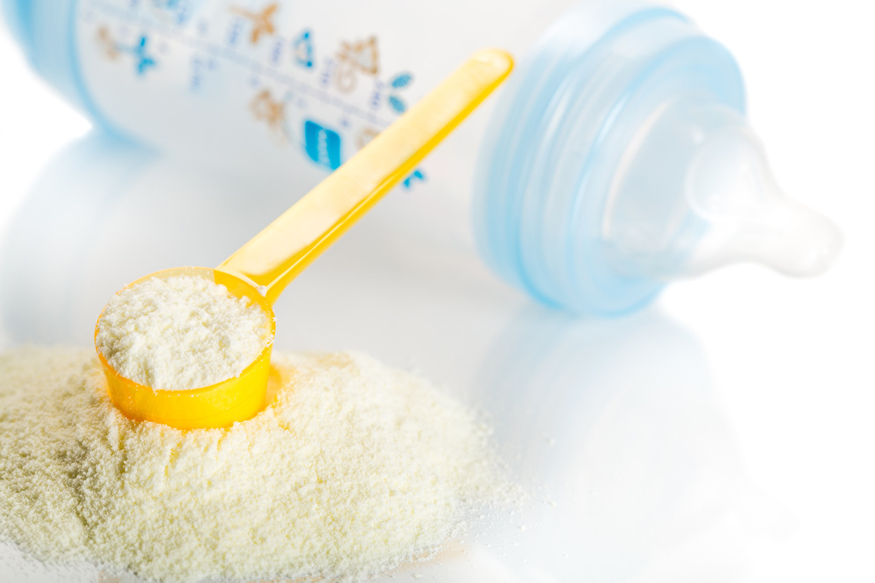 Retirada masiva de leches infantiles fabricadas en Francia por riesgo de salmonelosis
