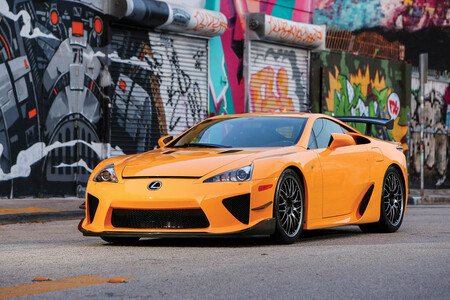 ¡Increíble! El Lexus LFA dejó de fabricarse en 2012 y todavía quedan cuatro coches nuevos sin vender