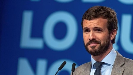 “Hola, soy Pablo Casado”: el PP activa un envío masivo de SMS a dos días de las elecciones