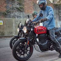 La Royal Enfield Hunter 350 es como una Meteor, pero ahora en formato naked retro para el carnet A2