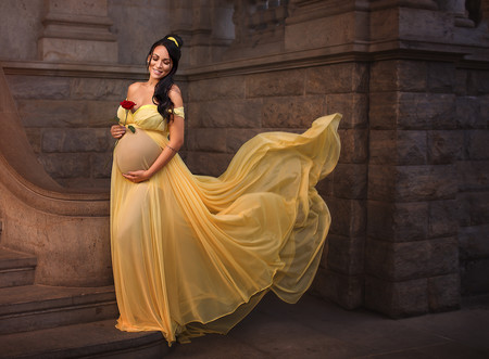 Si esperas un bebé y eres fan de Disney, te encantarán las preciosas fotografías de embarazadas vestidas como las princesas